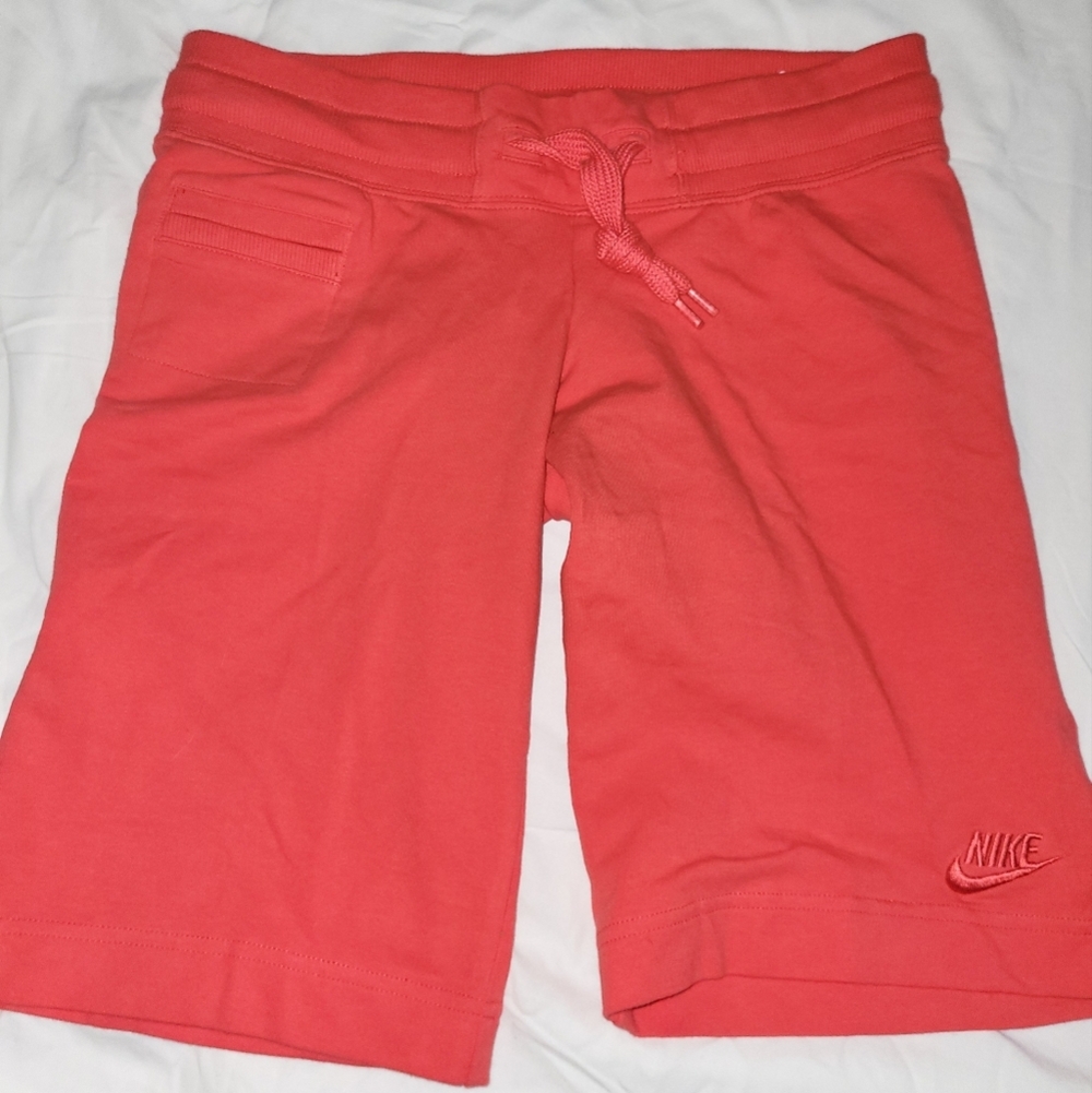 Nike Pink Athletic Shorts Lightweight Design *